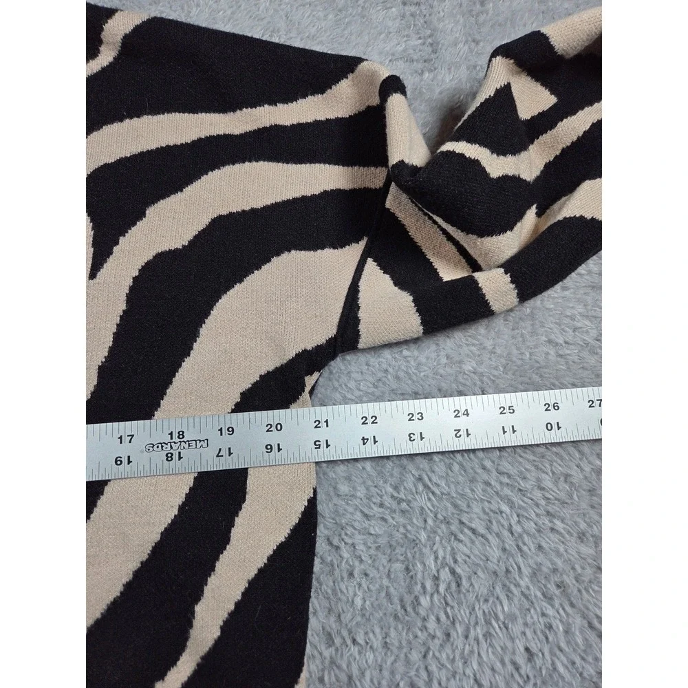 Zebra Print Crewneck Sweater Black Beige Animal Print Knit Top Small - Picture 5 of 8